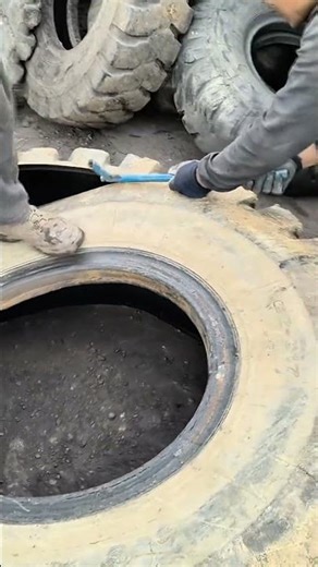“Heavy Truck Tyre Repair Process 🛞”“Giant Tyre Removal Step-by-Step”