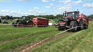 10K views · 74 reactions | #Claas #Axion 870 vs #CaseIH #Optum 270 #Agriculture #Tractors pulling weight approximately 25 ton load in a agriculture #trailer Competing tractors with similar power groups. Tractor trailer pulling 2023 Enjoy your viewing! | Engine Age | Facebook