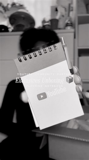 Unboxing YouTube Academy Swag Merch 📦🤩 New Year, New Creator Essentials 📓🥳