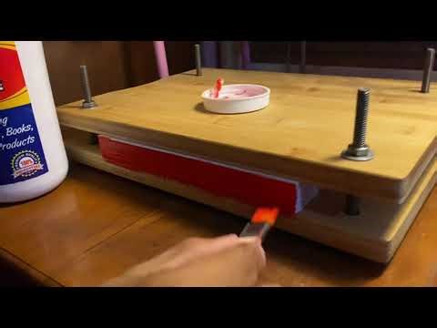 Paano gumawa ng pad paper gamit ang padding glue