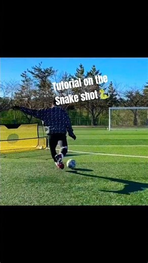 The snake shot 🐍 ⚽🔥tutorial #football #trendingnow #soccer #snakeshot #viral #footballlovers
