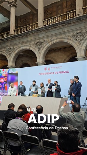 Hoy dimos un paso más hacia la digitalización de los servicios en la ciudad 📱 La App CDMX integra su nuevo módulo de pagos, que permite realizar pago de agua y predial de forma fácil, rápida y segura desde el celular. Además, a partir del 9 de marzo, será posible realizar el trámite para obtener las nuevas placas del Mundial desde la app y el portal web: placasmundial2026.cdmx.gob.mx, simplificando procesos y evitando traslados. 💡 Menos filas, más ciudad digital. | Agencia Digital de Innovació