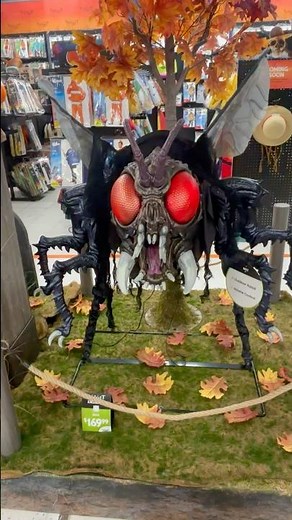 🪰 Spirit Halloween 2026 New Buzz Fly Animatronic!