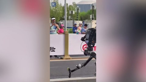 Humanoid robots run half-marathon in Beijing