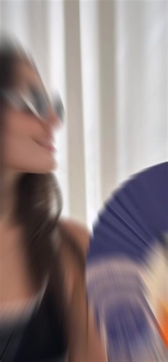 @Hande Erçel @nocturne #nocturne #handeercel handes yeni fotograf ve video cok seviorum hande ercel perim ❤️❤️❤️