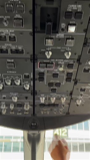 4.2K views · 64 reactions | Airbus Cockpit Shutdown Procedures #Airbus #Aviation #PilotTraining #FlightDeck #AircraftSystems #AirbusCockpit #FuelJettison #AircraftOperations | Aviation Gallery | Facebook