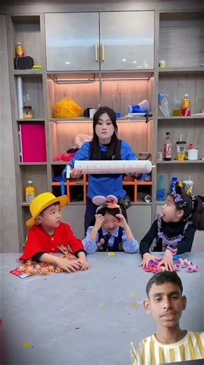 Children grab snacks#shorts #officer Rabbit #angle