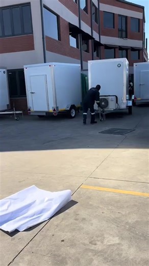 Mobile Fridge: Customizable for Happy Customers