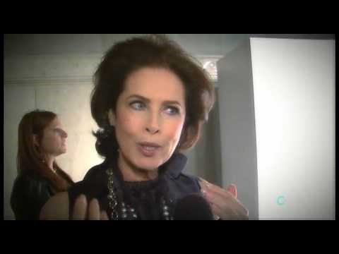 Model Icons: Dayle Haddon