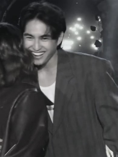 Exploring the Charm of Hugs in 'CarTon Cutie 2'