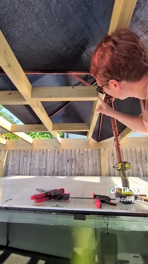 Construyendo un Techo Lateral de la Casa - Parte 2