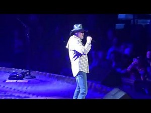 Trace Adkins Honky Tonk Badonkadonk 2019