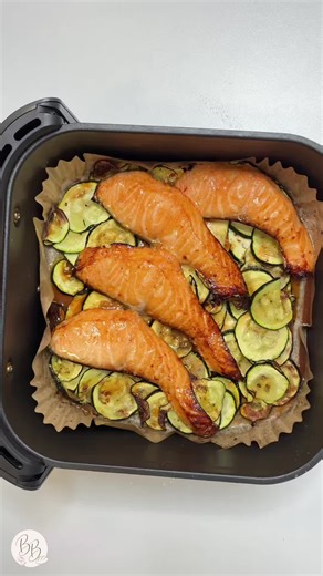 Cena rápida: salmón con calabacín en 30 minutos