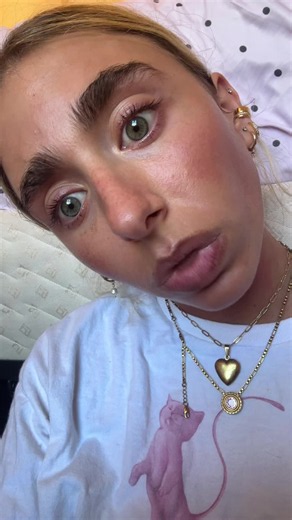Keziah (@nasal.spray.addict)’s videos with Erica Western Teleport by Emperor X - _alt.music_
