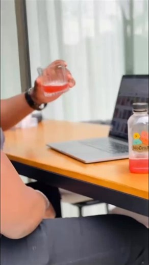 NoOmA on Instagram: "Hydration that keeps the hustle flowing 💧 Stay sharp. Stay hydrated. Stay Nooma. #NoOmA #WorkdayFuel #CleanHydration #StayFresh"