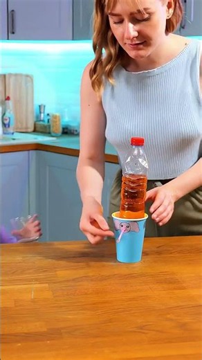 Ingenious Water Dispenser DIY! 💧 Fun Cardboard Hack! 👍 #Creative #DIY #WaterHack