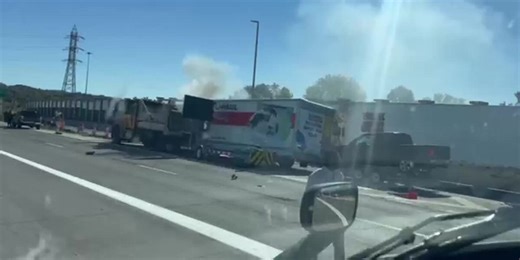 Multi-vehicle crash closes lanes on I-81