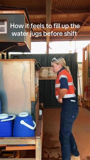 Filling water jugs like it’s part of my apprenticeship assessment 😅 📸@ellabrisky |#fifo #apprentice #bluecollar #mining #mininglife #fifohumour #shiftwork #WorkAbroad #miningindustry #shush #workhard #everyonefollowers | Aussie FIFO Jobs