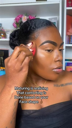 Tia Samuda on Instagram: "Learning your fave and skin type are effecting in achieving top tier maki goals Simple knowledge - works effectively #tiasamuda #makeuptutorial #contour #makeuphacks"