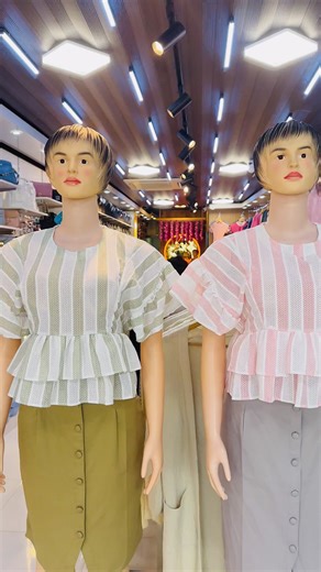 Stylish Short Blouse for Every Occasion