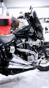 Works on chrome! Works on paint! Works on cases! Works on visors! Our Quick Detailer works on dang near everything (AND it smells amazing!) Grab yours now at www.BlockheadMoto.com 🏁 | BLOCKHEAD