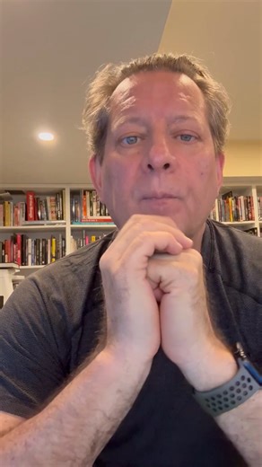 Free Webinar - Getting Your Soings On The Radio Breaking into radio can feel impossible for independent musicians—but it doesn't have to be. Join us for an insider's look at what really gets songs on the air, straight from one of Canada's most respected voices in music broadcasting. In this exclusive webinar, Alan Cross—legendary radio host, music historian, and creator of The Ongoing History of New Music—pulls back the curtain on the radio industry. With decades of experience programming statio