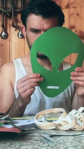 DIY Alien Mask: From Foil to Frighteningly Realistic! | Space #art #mask #shorts