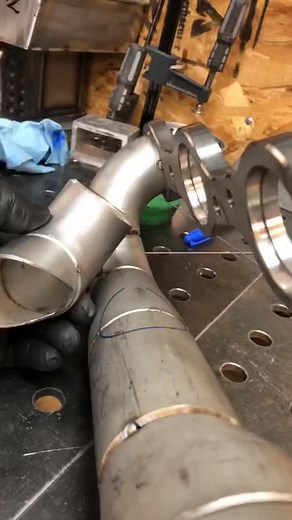 Metal Workshop: Handling a Silver Pipe Component