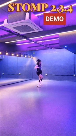 Stomp 2,3,4#linedance#improve r#korea#dance#korea#dance#운동하는여자#demo#라인댄스#초중급라인댄스#샤넬퐁퐁 #shorts