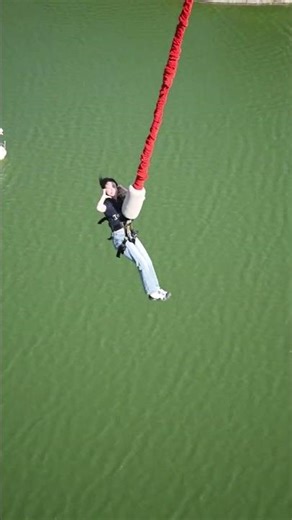 scary moment😱 bungee jumping#travel #fearlessadventures #bungeejumping