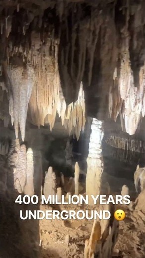 Inside Meramec Caverns 😮 400 Million Years Underground