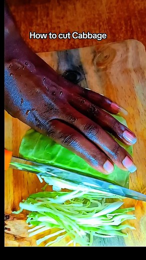 How to Cut Cabbage Quickly and Safely