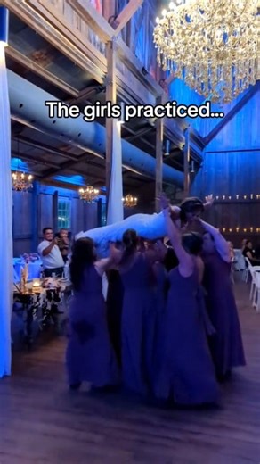 This could have been a disaster... 🙈 But the guys pulled through!! #weddingduo #timeofmylife #thelift #dirtydancing #weddinglift #weddingshenanigans | The Wedding Duo