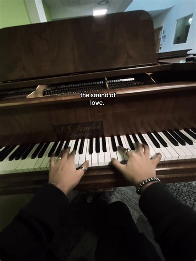 Just listen 💖 #piano #pianocover #darkaesthetic #darkacademia #love