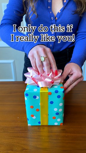 A new way to Gift! ✨ This tissue box transformation is a fun way to give a surprise cash gift! #money #giftideas #wrapping This original video was produced by Network Media, LLC and Jeff & Lauren Productions. | Home Hacks & Easy Snacks