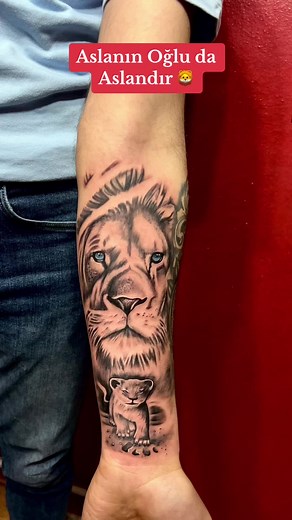 Lion Tattoo Designs Inspired by Galatasaray