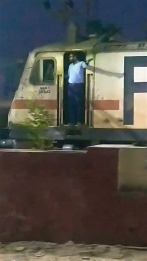 loco pilot alright single exchange Indian railways like and subscribe sadulpur junction