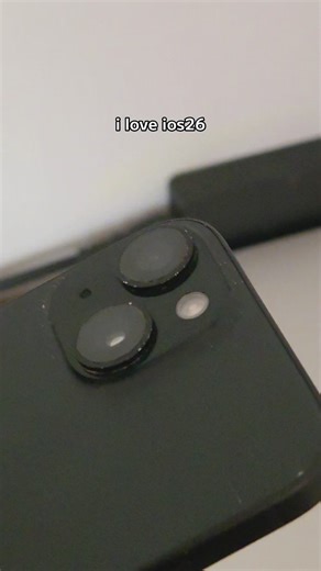 Samsung Galaxy S25 vs iOS 26: A Comprehensive Comparison