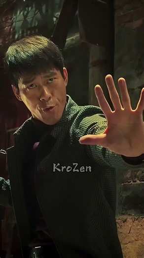 Bruce Lee ends it with the nunchaku 🐉 Il finit au nunchaku — Ip Man 4 2019 #shorts