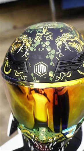 ILM Motorcycle Helmet MF509 MYTHOLOGY-gold with Bold Street Style. Link in bio! | ILM
