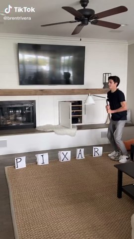 Real life pixar😂😂