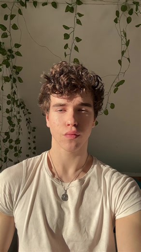 Understanding Self-Deprecation in Humor