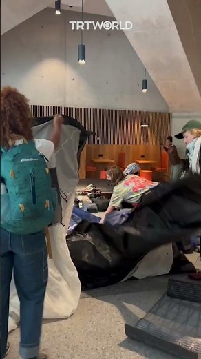 LSE students break into Marshall Building and set up Gaza encampment