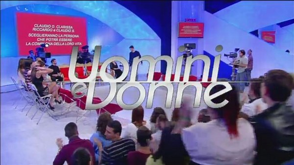 Lunedì 28 novembre  Fotografie - Uomini e donne Archivio | Witty TV