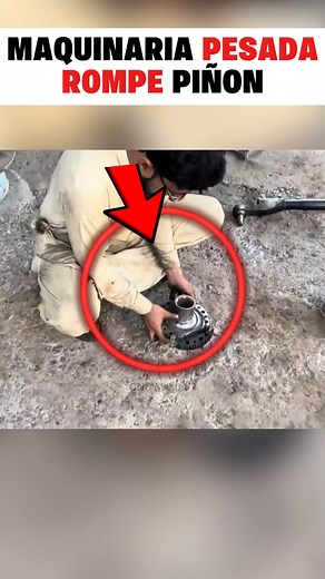 63K views · 806 reactions | Lo que en otros países terminaría oxidándose entre montones de chatarra, en el sur de Asia renace bajo manos expertas. Aquí, reparar no es opción; es tradición. PARTE 1 #fypシ #reparacion #mechanic #mecanica #torneo | Pensamientos Luminosos | Facebook