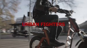 3.7K views · 33 reactions | #Issimo e Cuoco Filippo La Mantia , oste e cuoco, sono la nuova coppia di Urban Fighters. Passione ed Energia creano grandi emozioni. A chi farà una sorpresa?... @Fantic Motor Official #fanticbikes #usaledueruote | Fantic Bikes | Facebook