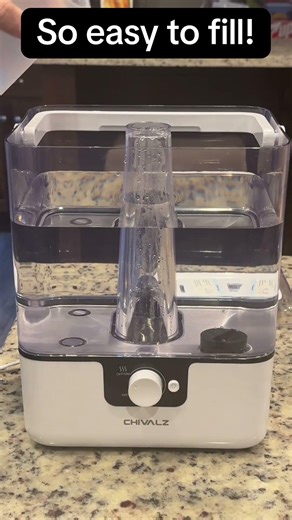 When your humidifier looks like it’s making its own weather forecast 🌫️💧 This 6L top-fill