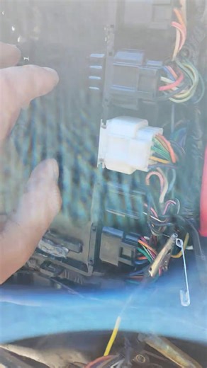 14K views · 215 reactions | Showing what the problem was on that 1999 Evinrude (Suzuki) 50hp EFI 4-stroke. No power to the ECM. I obviously fixed it WAY better afterwards, but this is just a simple way to check/test things. | Outboard Madness | Facebook