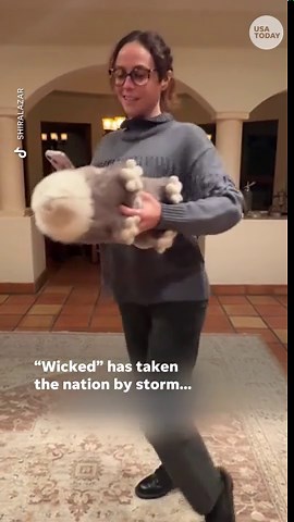 'Wicked' fans attempt 'Defying Gravity' high note and viral dance from the movie