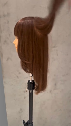 37K views · 295 reactions | A simple way to tie it with a rubber band #fashion #hairstyle #viralreel #girlhairstyles #hair #hairdresser | Crown & Comb | Facebook